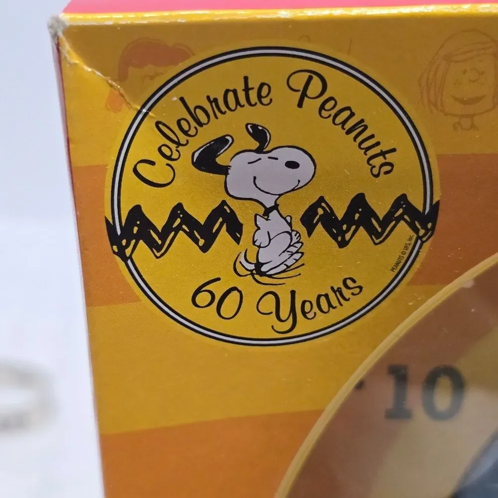 Peanuts 60 Years Gang Sound Clock Linus & Lucy Hourly Song Snoopy 2010 NEW